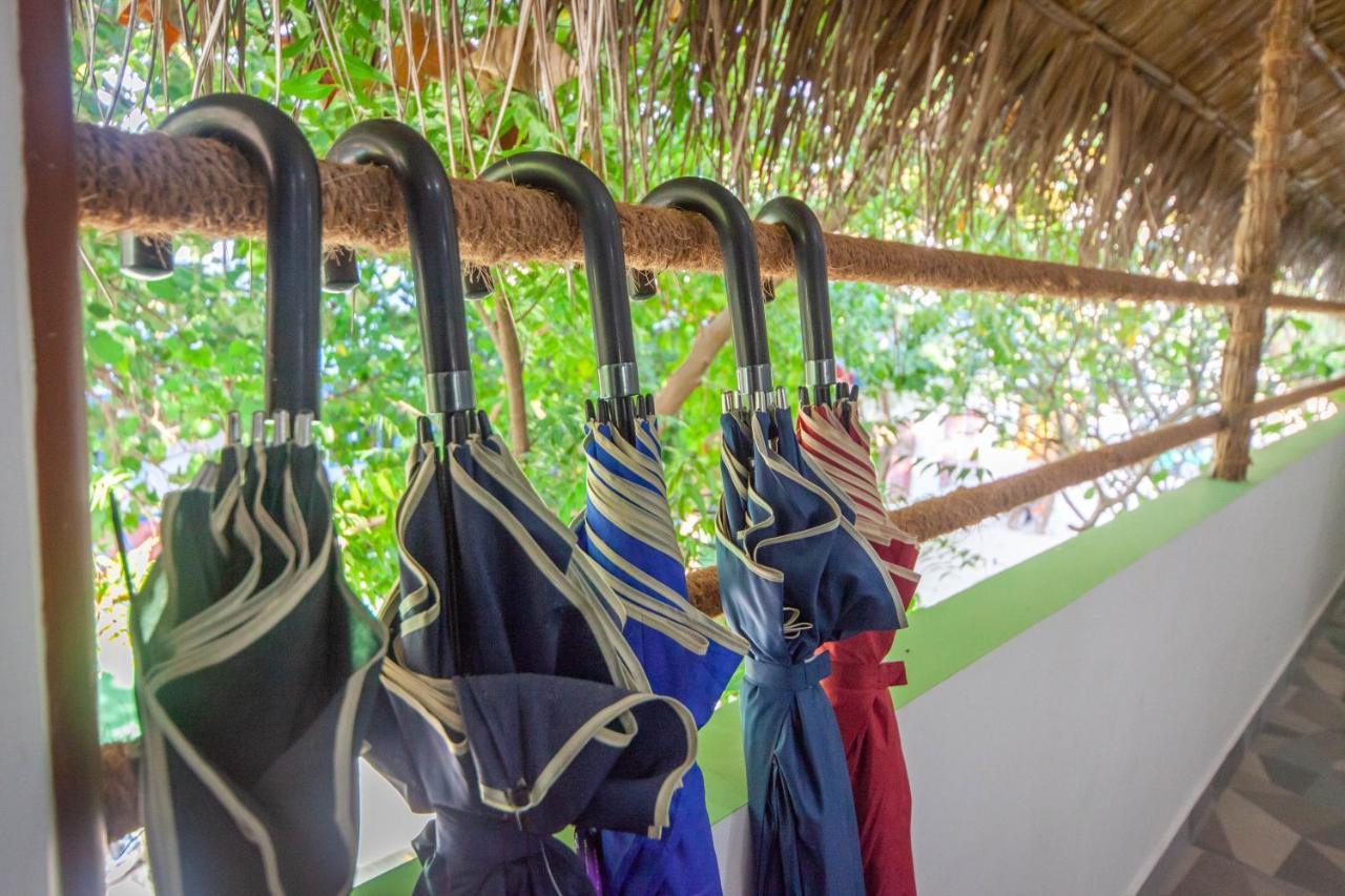 Dhangethi Inn Гостьовий будинок Dhangethi