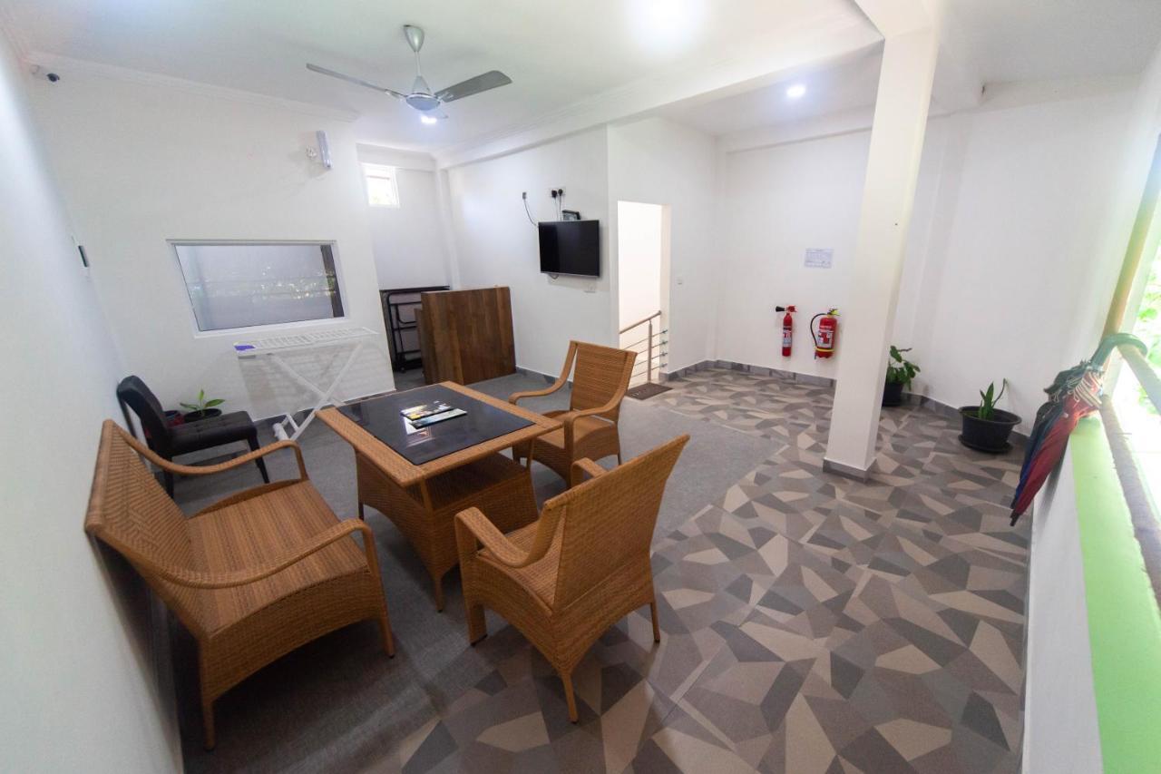 Гостьовий будинок Dhangethi Inn